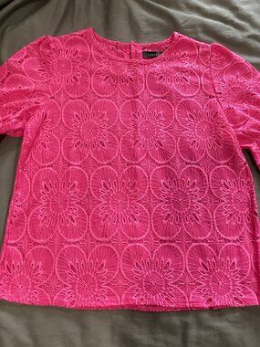 Luxveer Hot Pink Lace Floral Short-sleeve Top - Small
